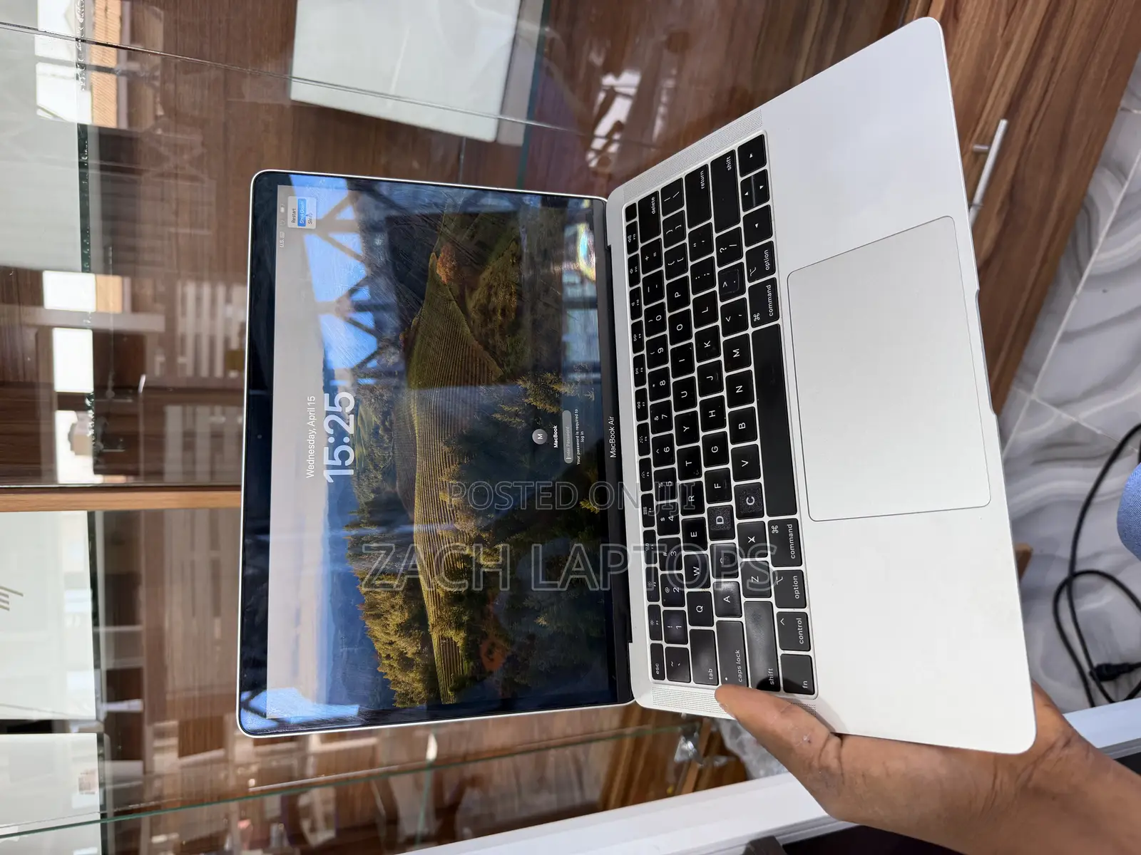 Laptop Apple MacBook Air 2018 8GB Intel Core i5 SSD 128GB