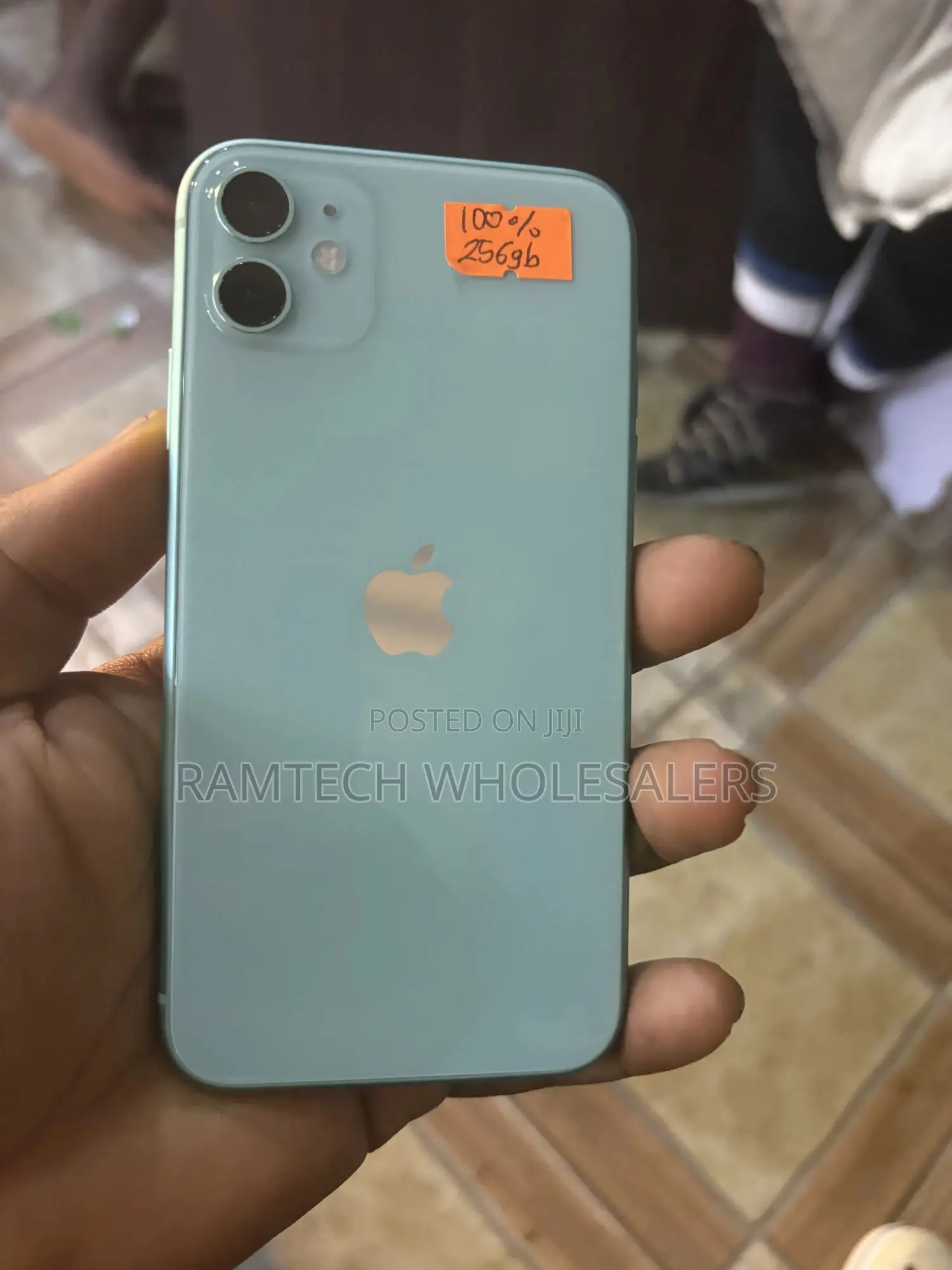 New Apple iPhone 11 256 GB Green