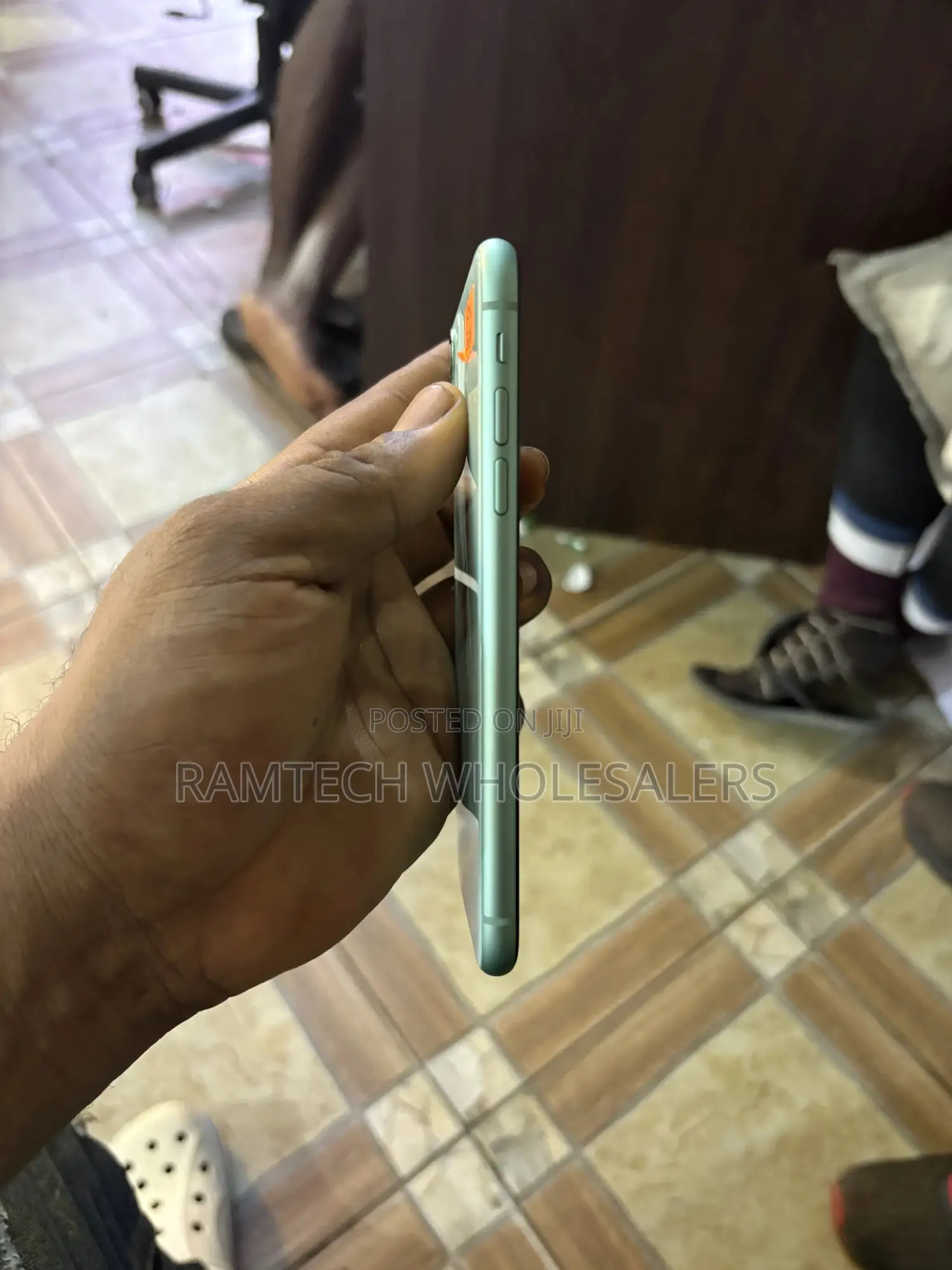 New Apple iPhone 11 256 GB Green