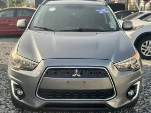 Mitsubishi Outlander SE 4dr SUV AWD (2.4L 4cyl CVT) 2015 Silver