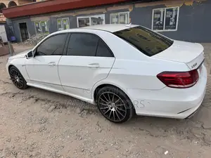 Mercedes-Benz E350 Base 4Matic Sedan AWD (3.5L 6cyl 7A) 2013 White