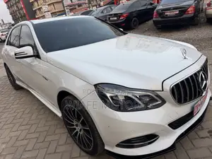 Mercedes-Benz E350 Base 4Matic Sedan AWD (3.5L 6cyl 7A) 2013 White