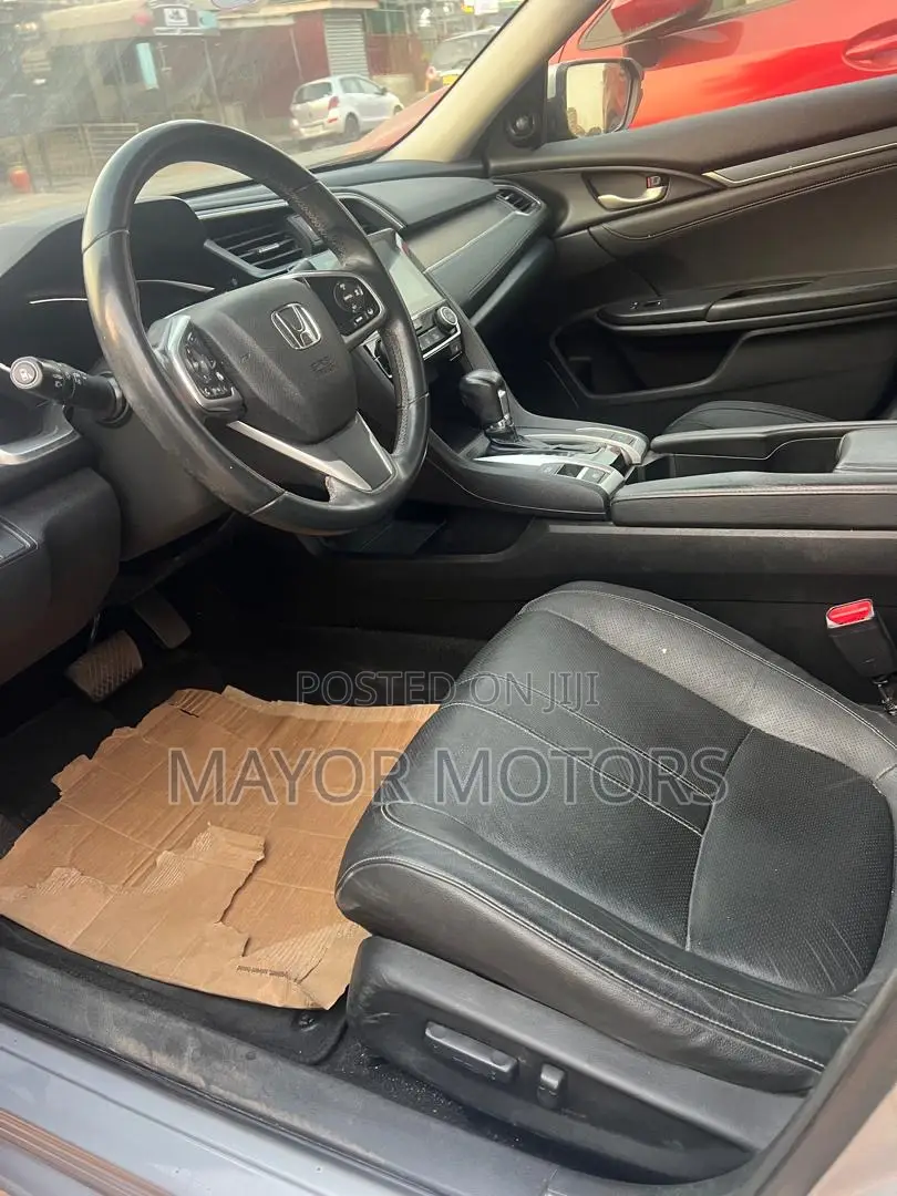 Honda Civic Touring Sedan 2018 Gray