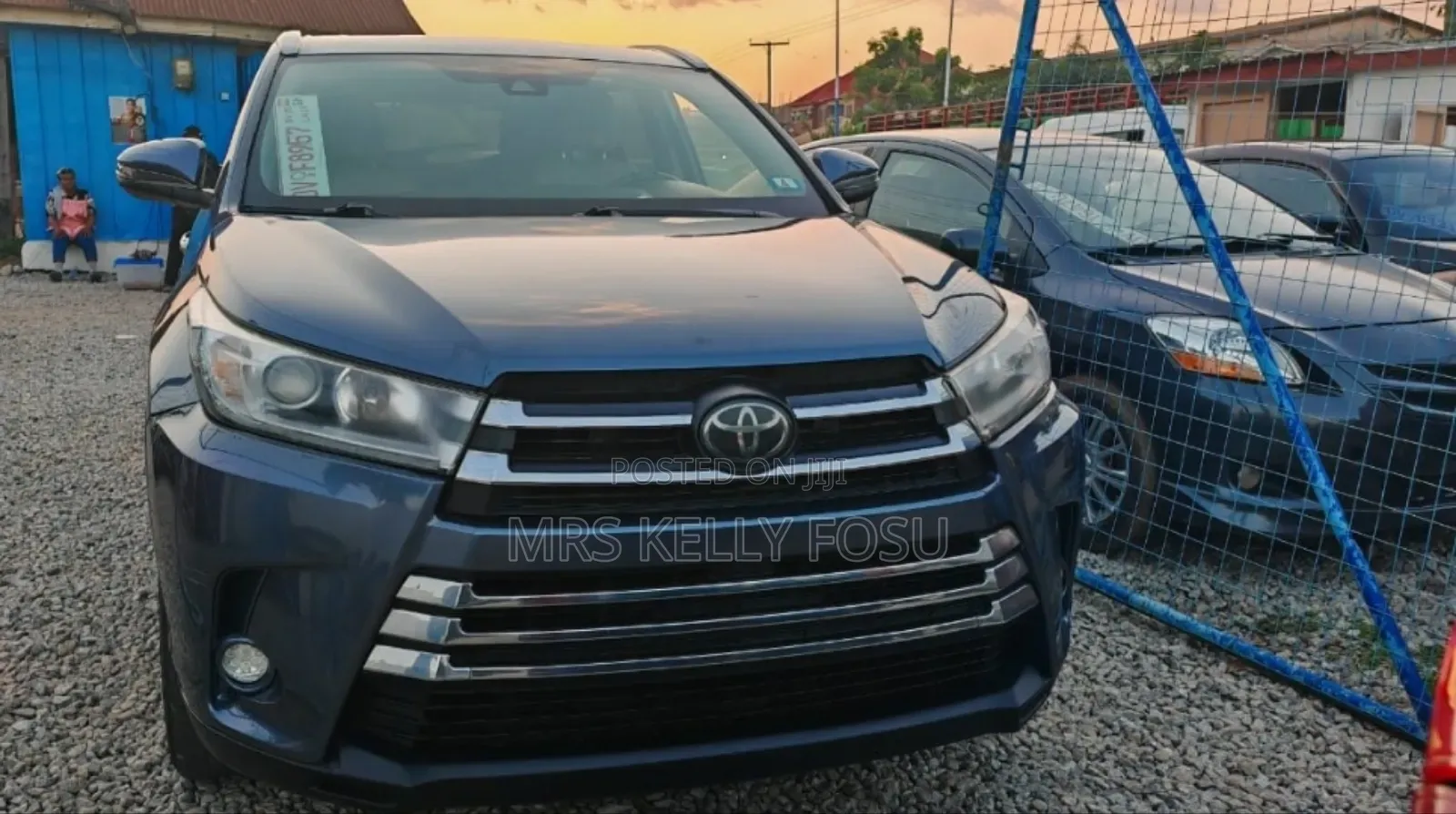 Toyota Highlander LE Plus 4x4 V6 (3.5L 6cyl 8A) 2018 Gray