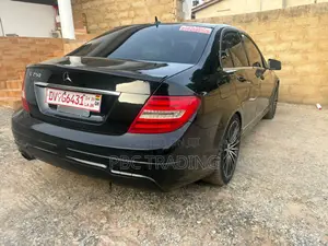 Mercedes-Benz C250 2014 Black