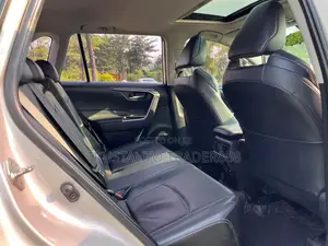 Toyota RAV4 2021 Beige
