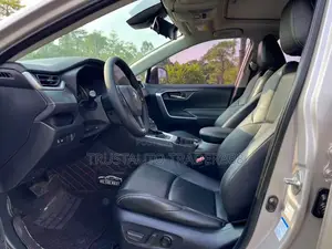 Toyota RAV4 2021 Beige