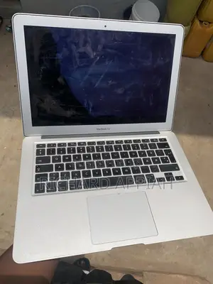 Laptop Apple MacBook 2011 8GB Intel Core i5 HDD 160GB