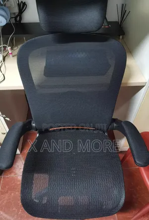 Modernn Swivel Chair for Office Home