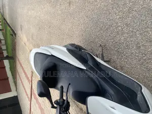 Yamaha Majesty 2019 Gray