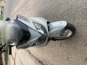 Yamaha Majesty 2019 Gray