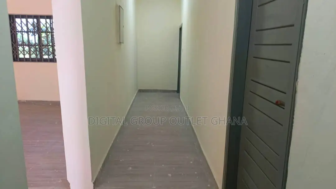 3bdrm House in West Hills Mall Area for rent
