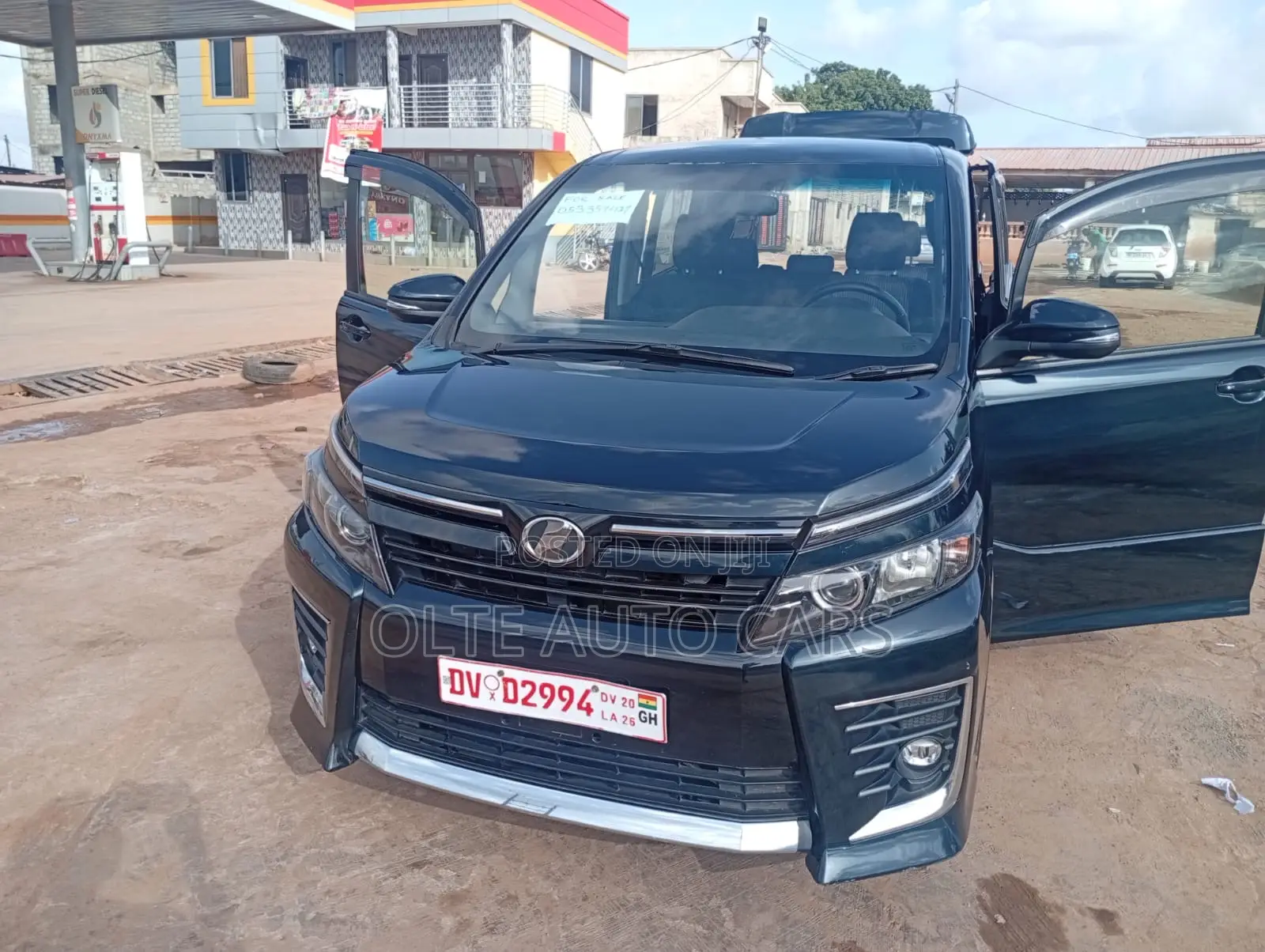 Toyota Voxy SV Premium 2014 Black