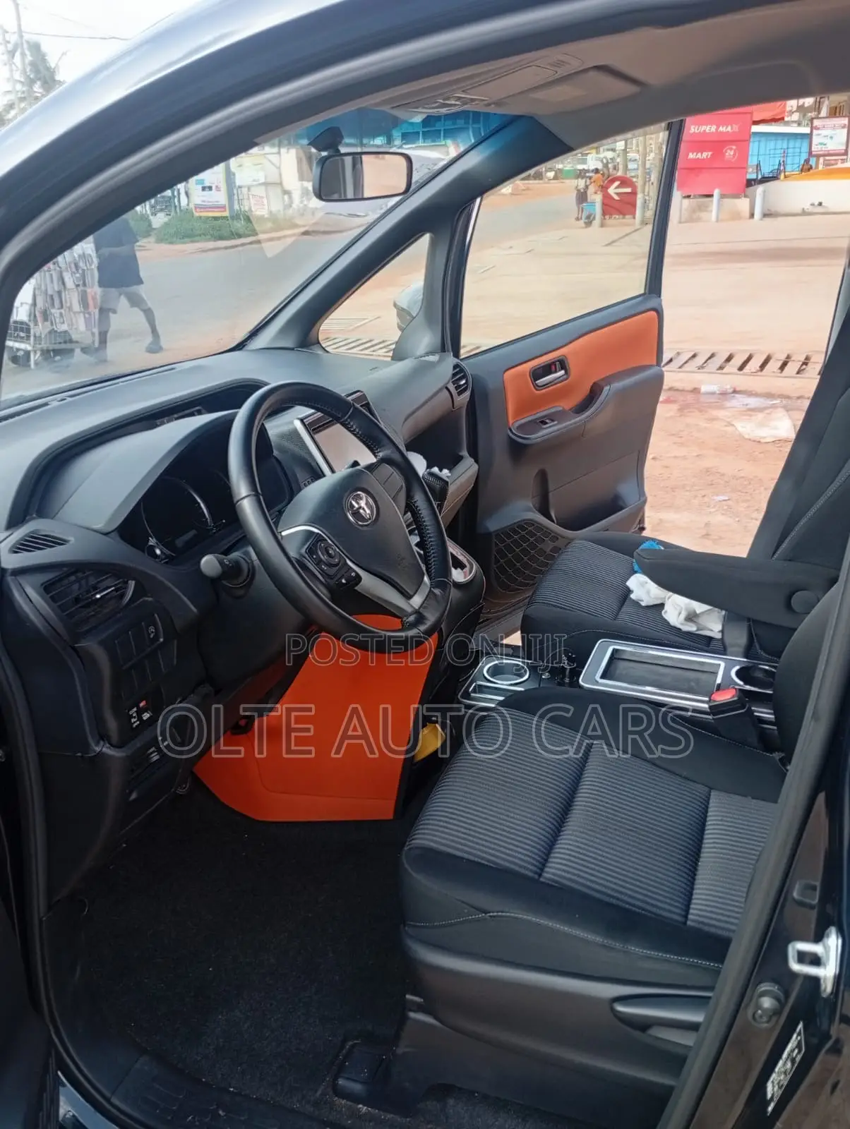 Toyota Voxy SV Premium 2014 Black