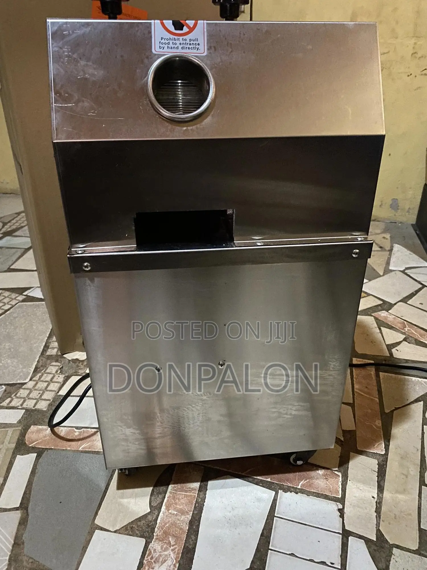 Sugarcane Juice Extractor