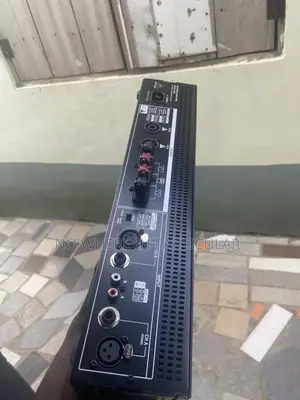 Behringer Reference Amplifier A800