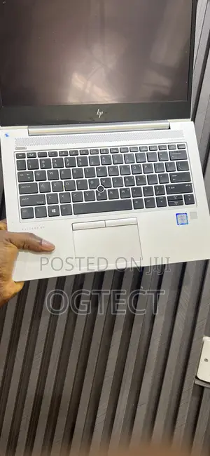 Laptop HP EliteBook 830 G6 8GB Intel Core i5 SSD 256GB