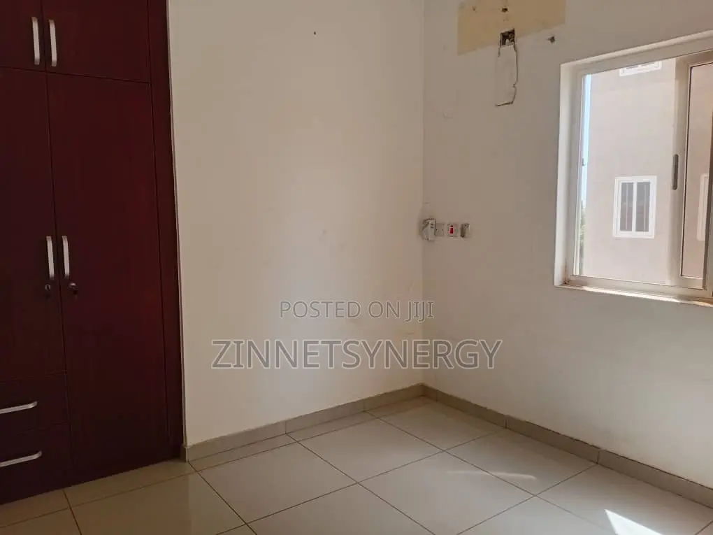 2bdrm Apartment in Devtraco, Community 25 for sale