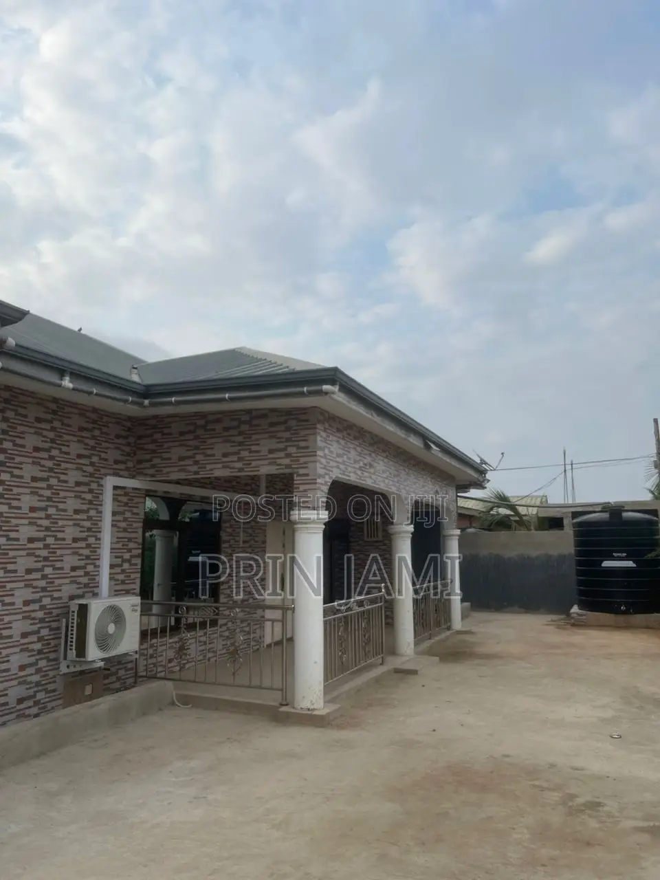 Furnished 4bdrm House in Nyanyano for rent