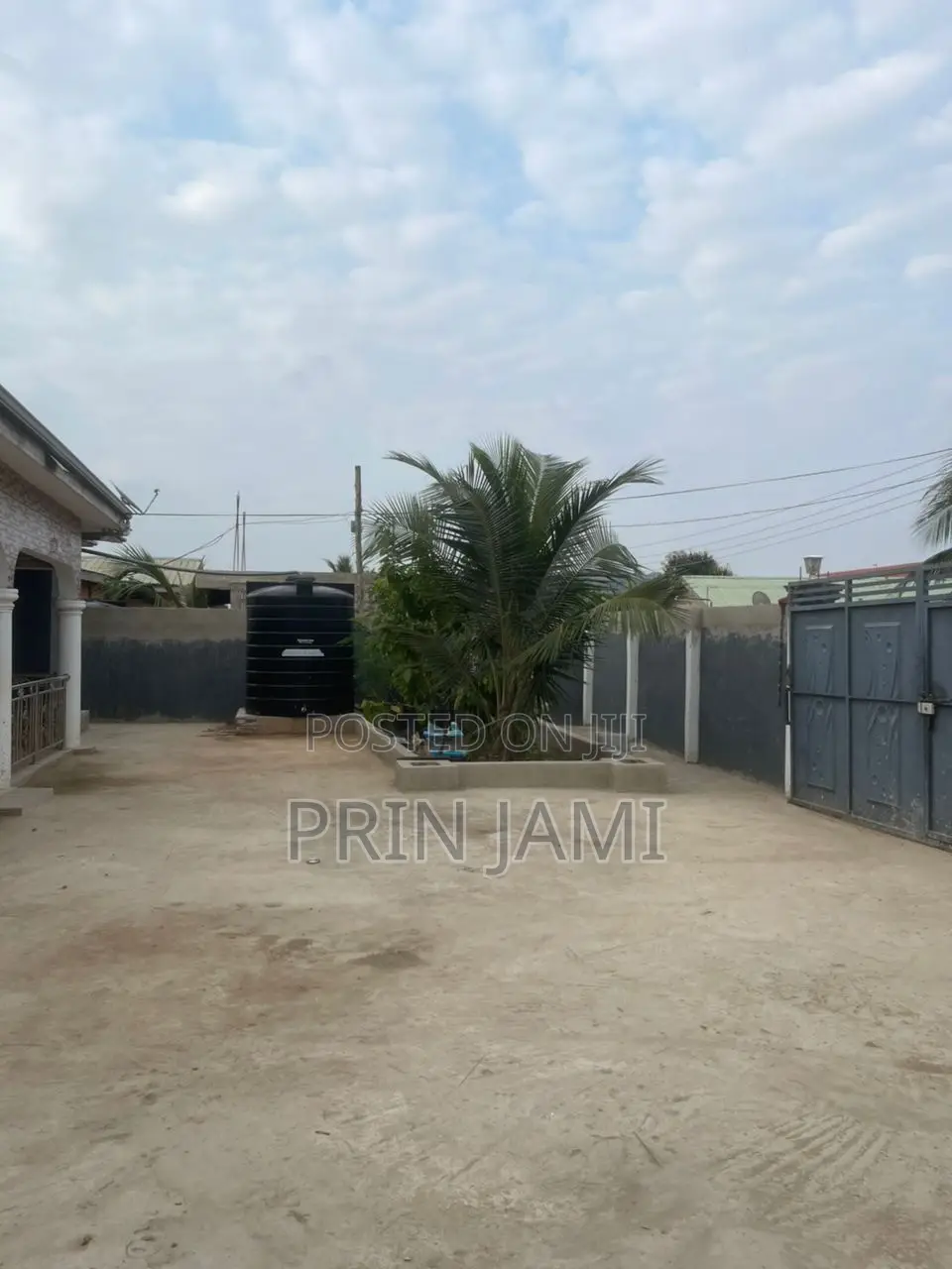 Furnished 4bdrm House in Nyanyano for rent