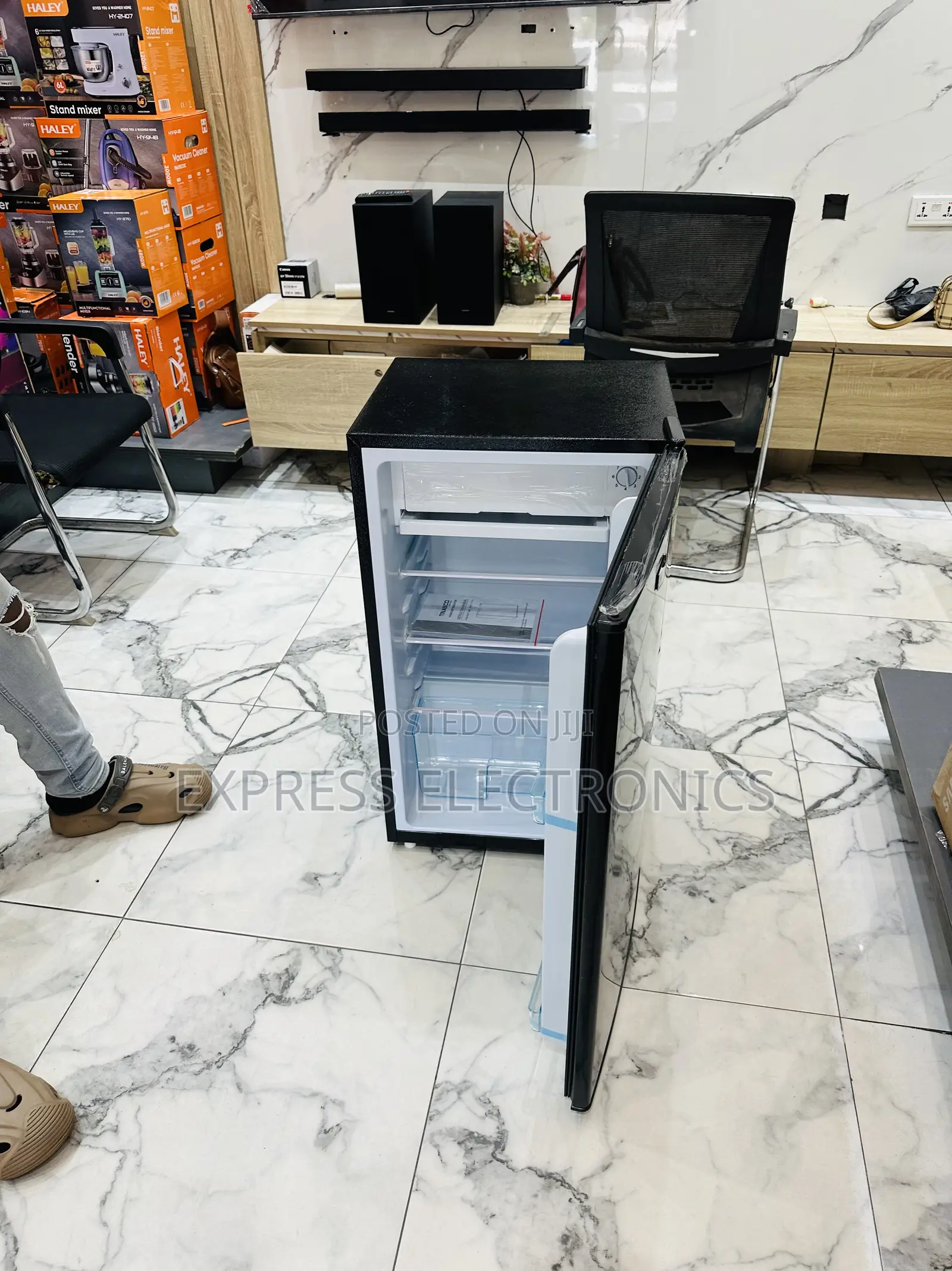 Purchase the New Black 92l Fridge Mini Size Table Top