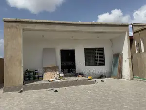 3bdrm House in Ablekuma Odumase for sale