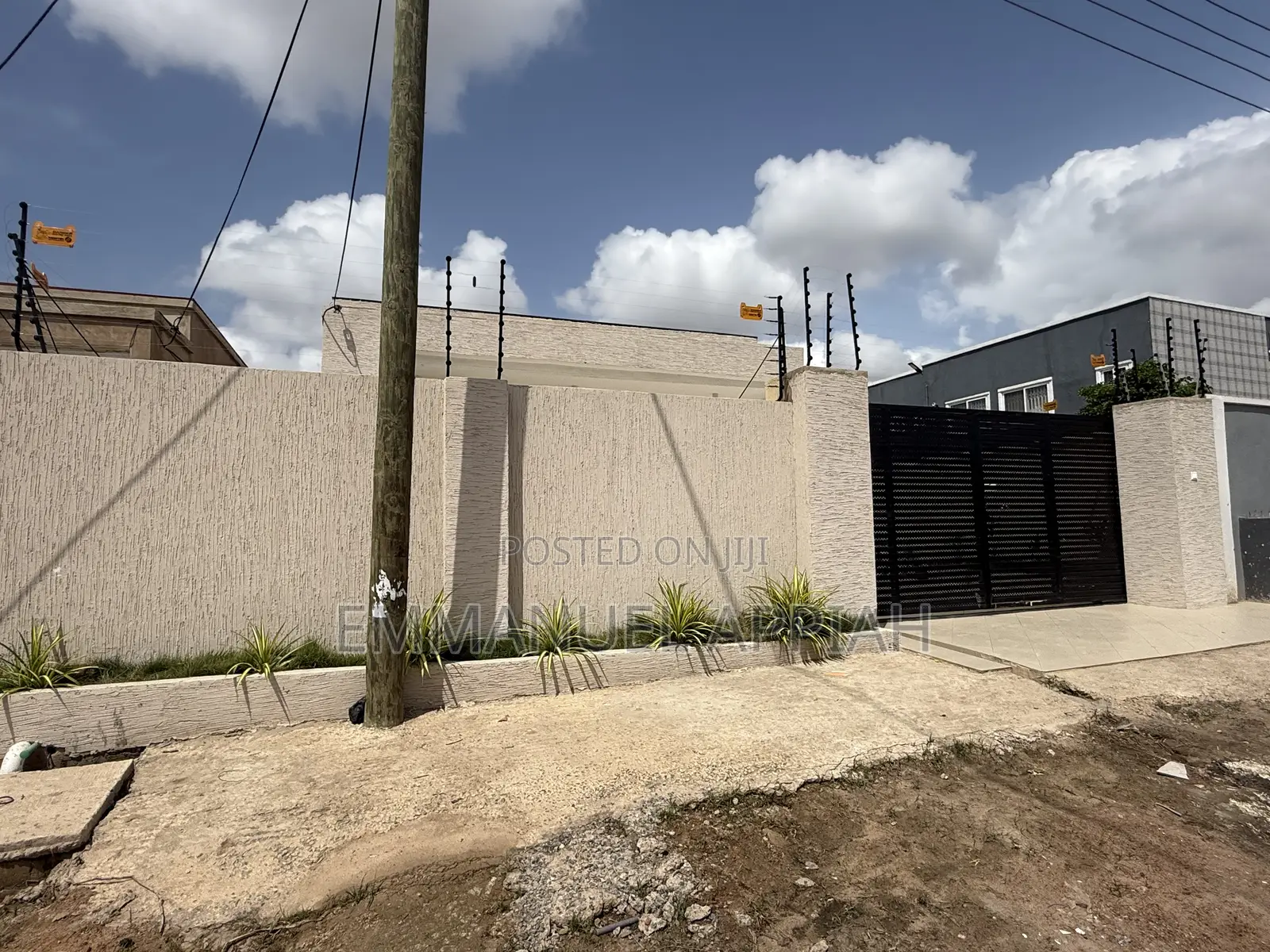 3bdrm House in Ablekuma Odumase for sale