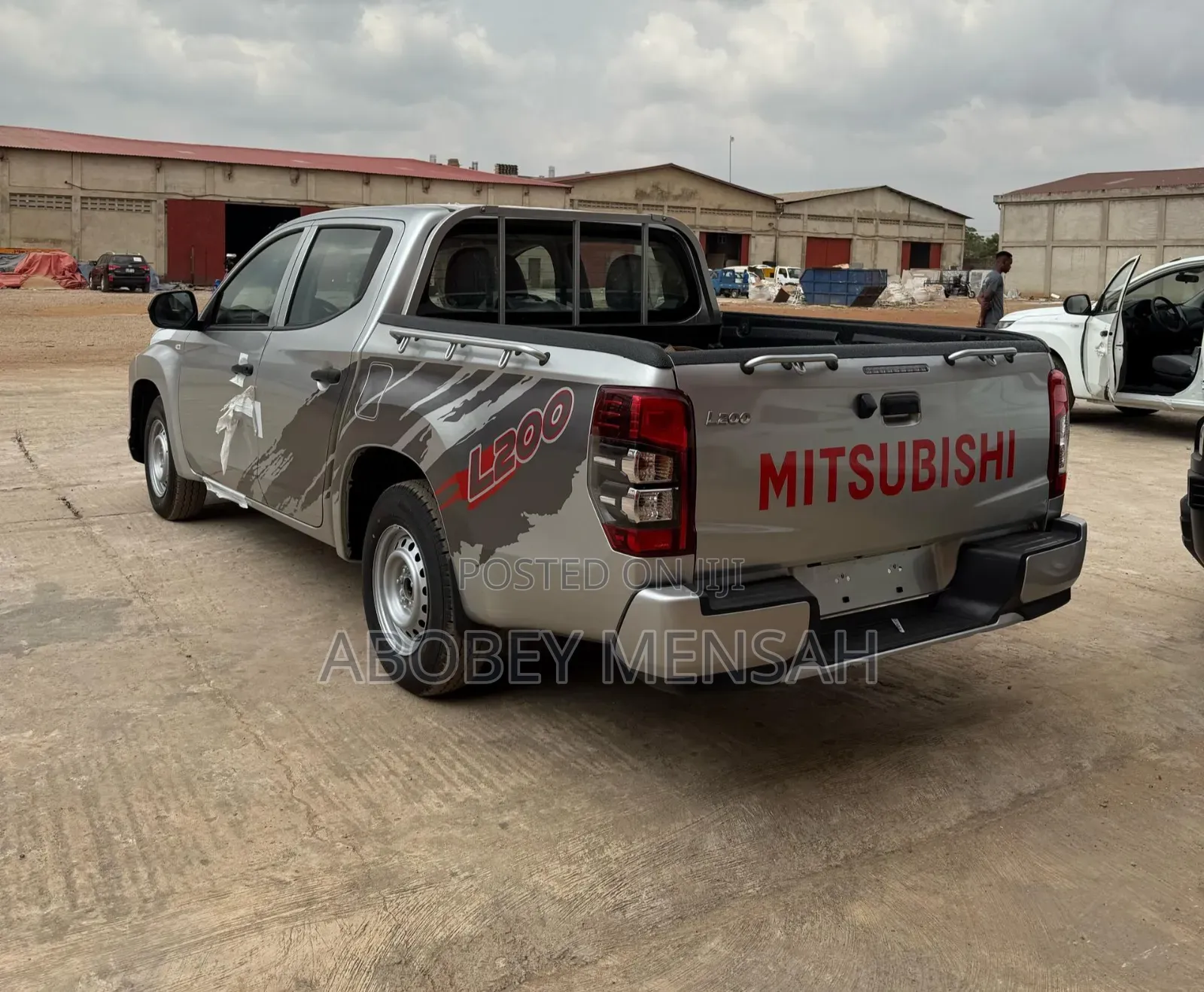 New Mitsubishi L200 2023 Silver