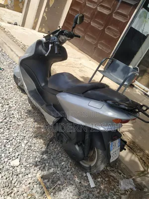 Yamaha Majesty 2023 Silver