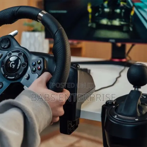Logitech Driving Force G920 Steering Wheel and Pedals – Black