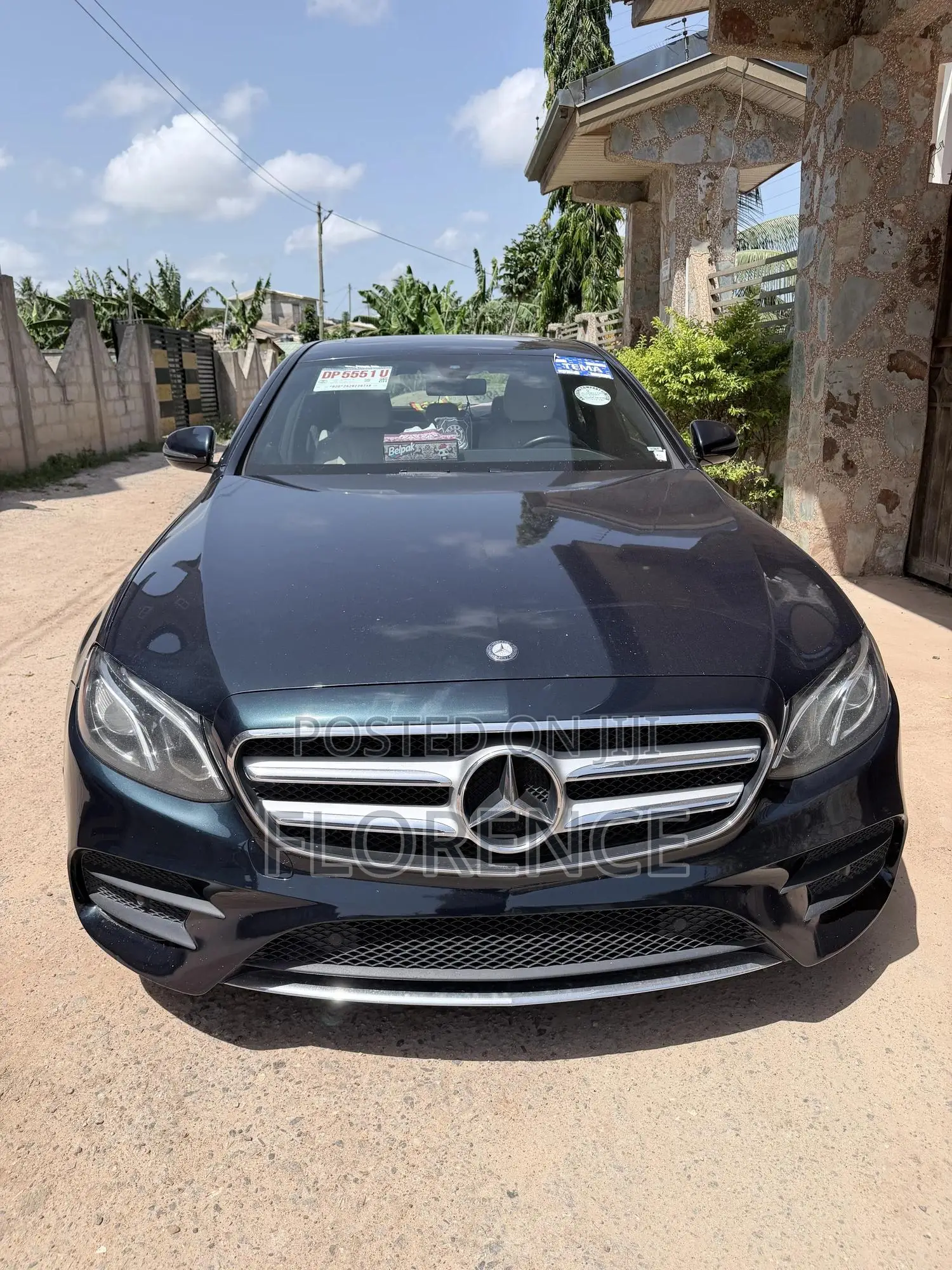 Mercedes-Benz E400 2017 Blue