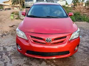 Toyota Corolla S 4dr Sedan (1.8L 4cyl 4A) 2013 Red