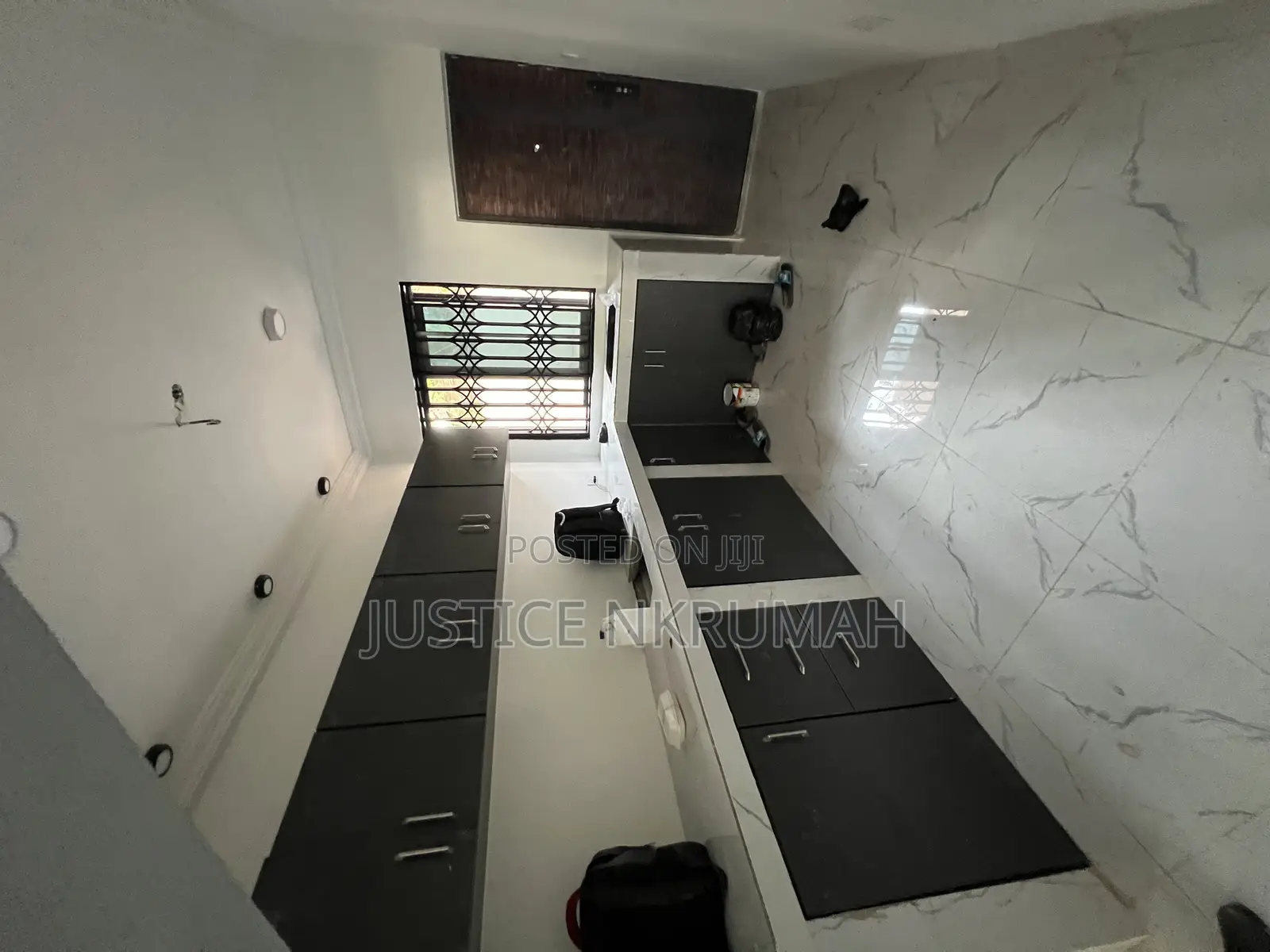 2bdrm Apartment in Mr Justice Estate, Old Barrier for rent
