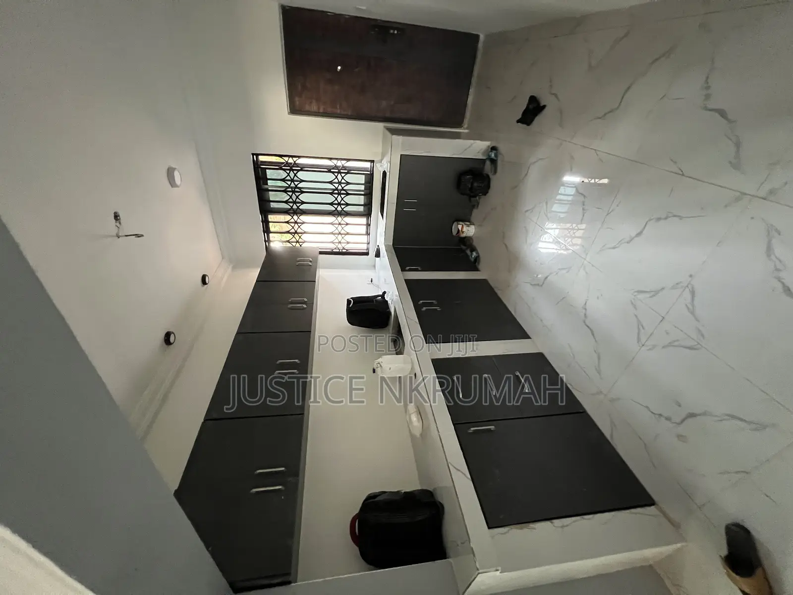 2bdrm Apartment in Mr Justice Estate, Old Barrier for rent