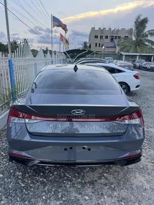 Hyundai Elantra 2023 Gray
