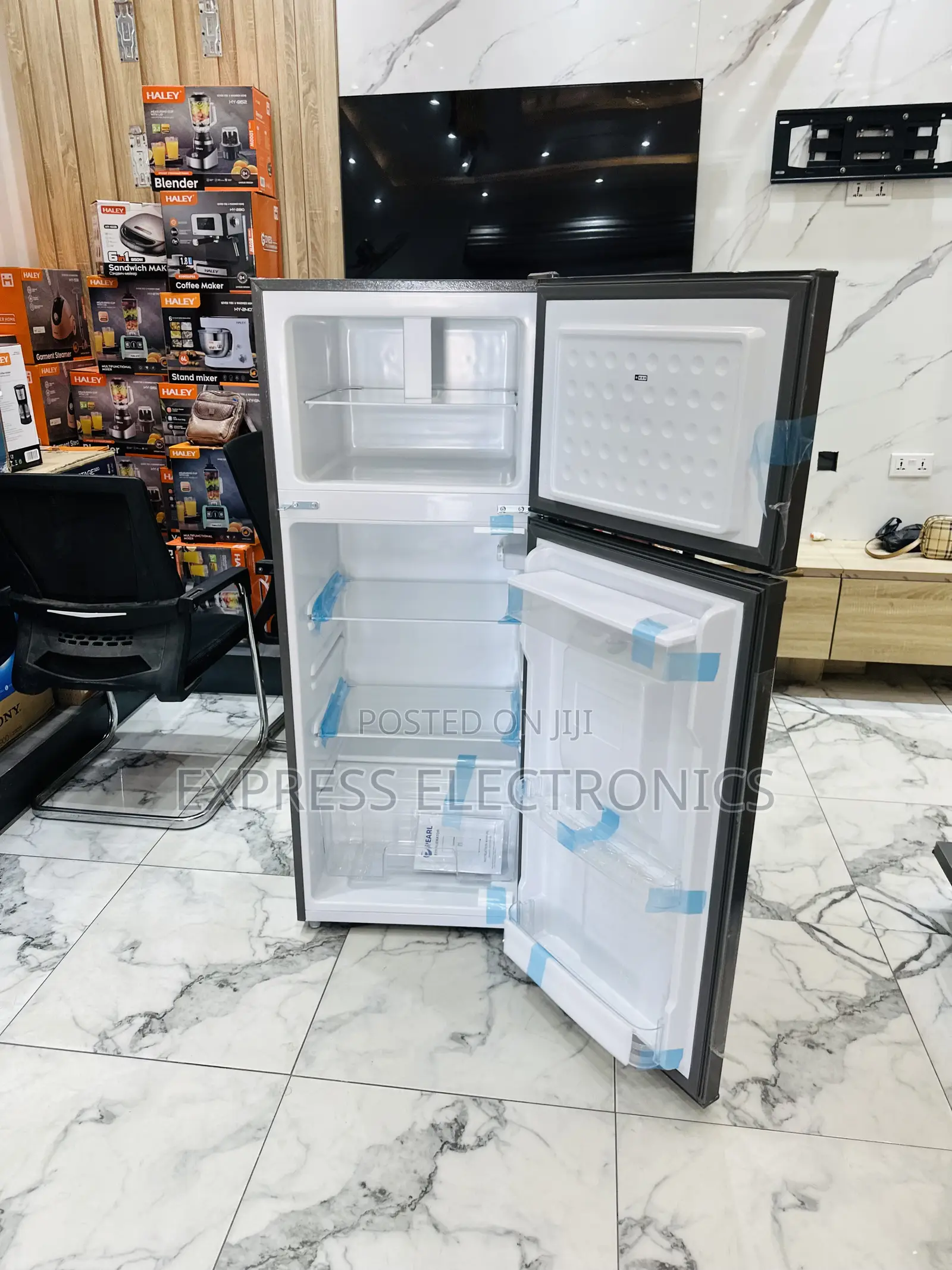 Hot Deals on 197l Pearl Fridge Pf-2521w0-5e