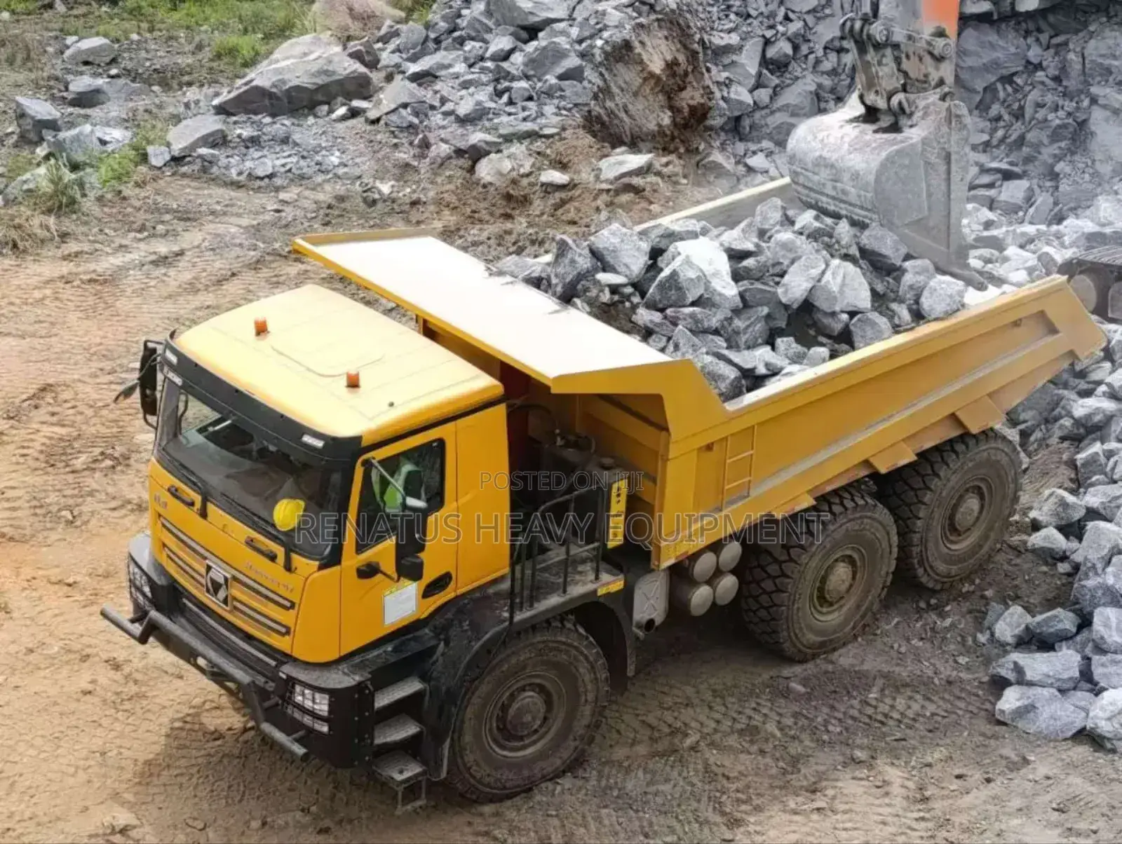 Off Highway Dump Truck