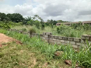 1acre Land 4sale Kwadaso Hilltop