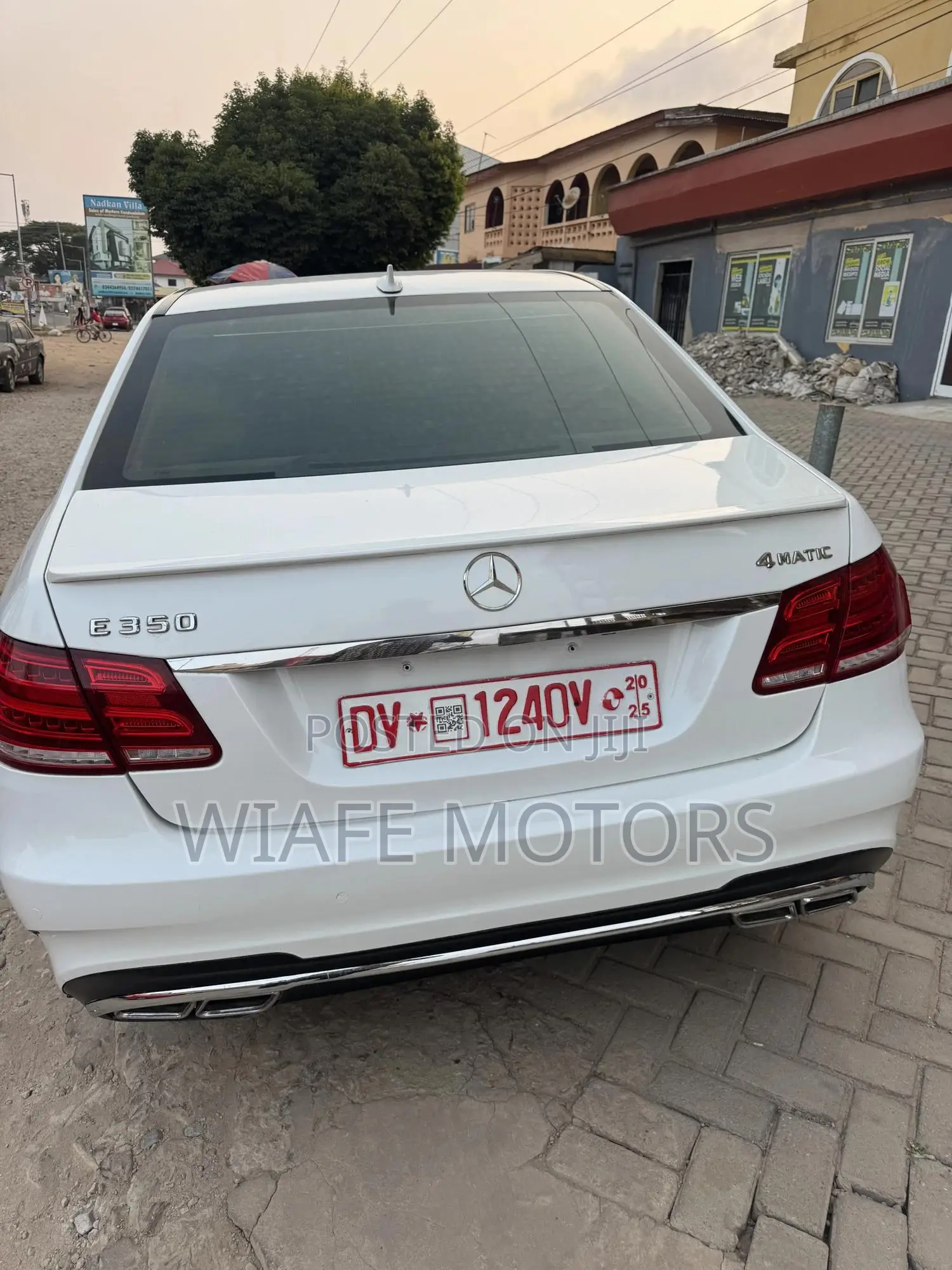 Mercedes-Benz E350 Base 4Matic Sedan AWD (3.5L 6cyl 7A) 2013 White