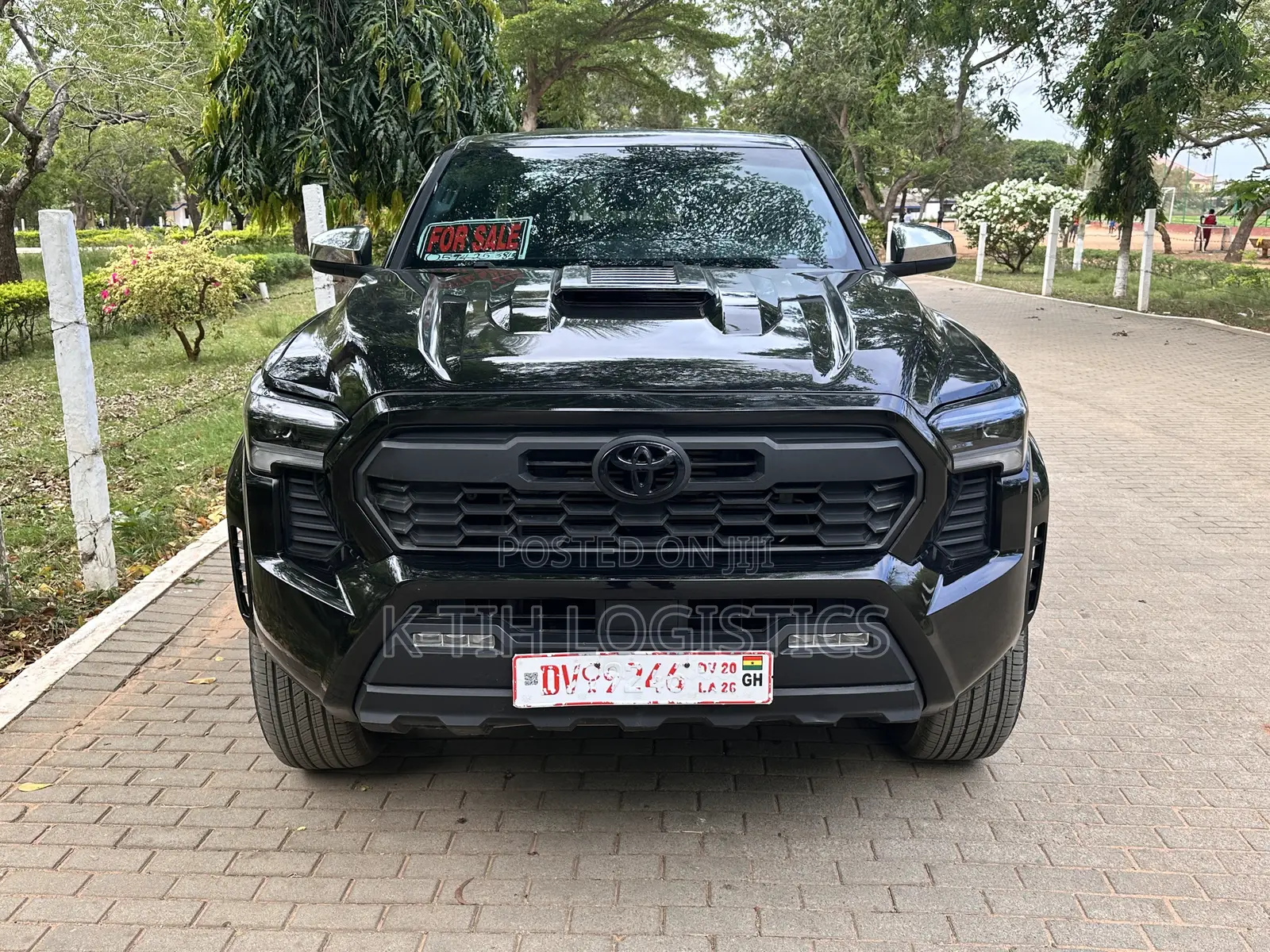 Toyota Tacoma SR5 Double Cab 5' Bed AT 2024 Black