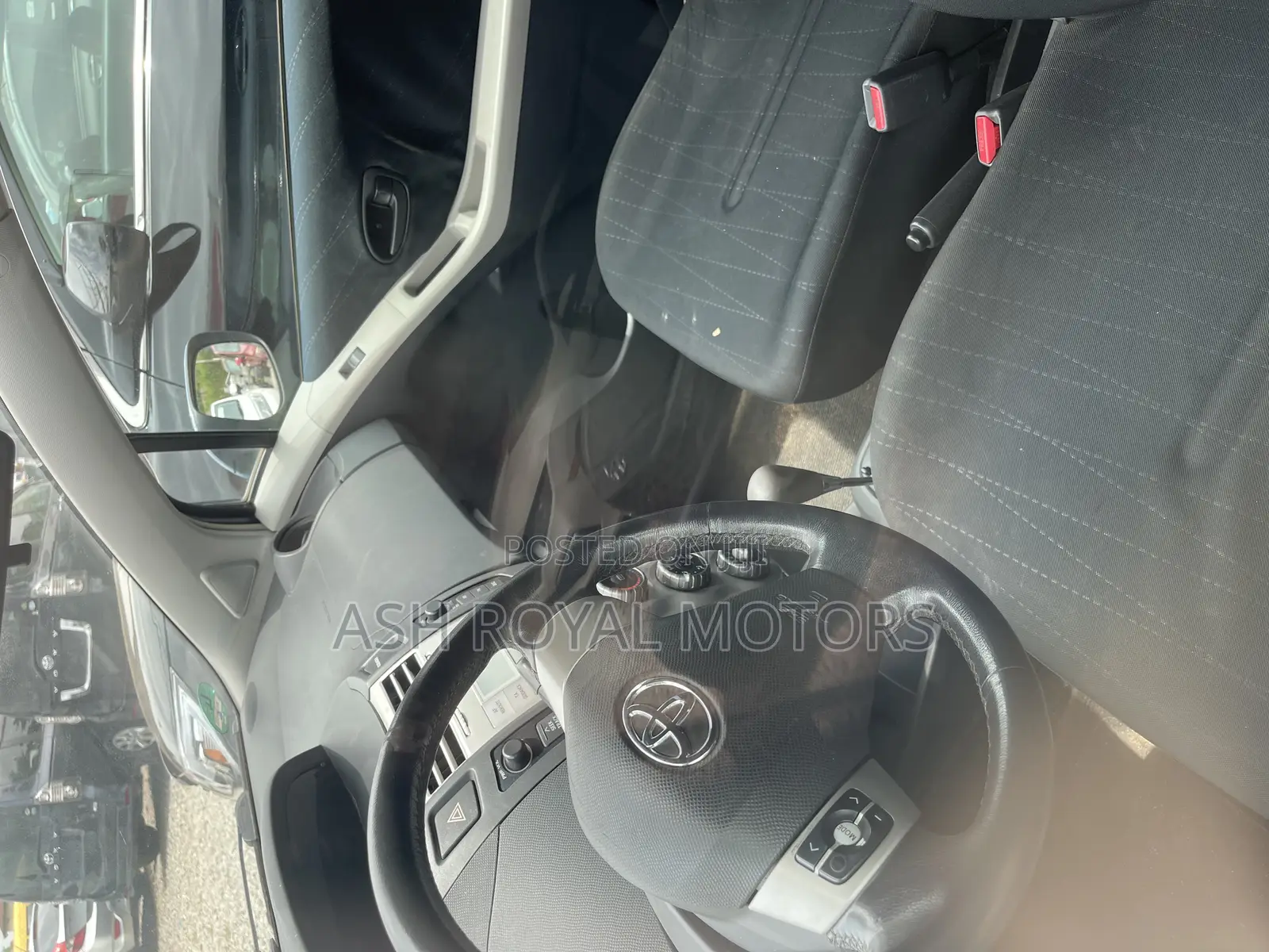 Toyota Yaris Base Hatchback 5dr 2010 Blue
