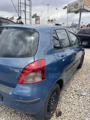 Toyota Yaris Base Hatchback 5dr 2010 Blue