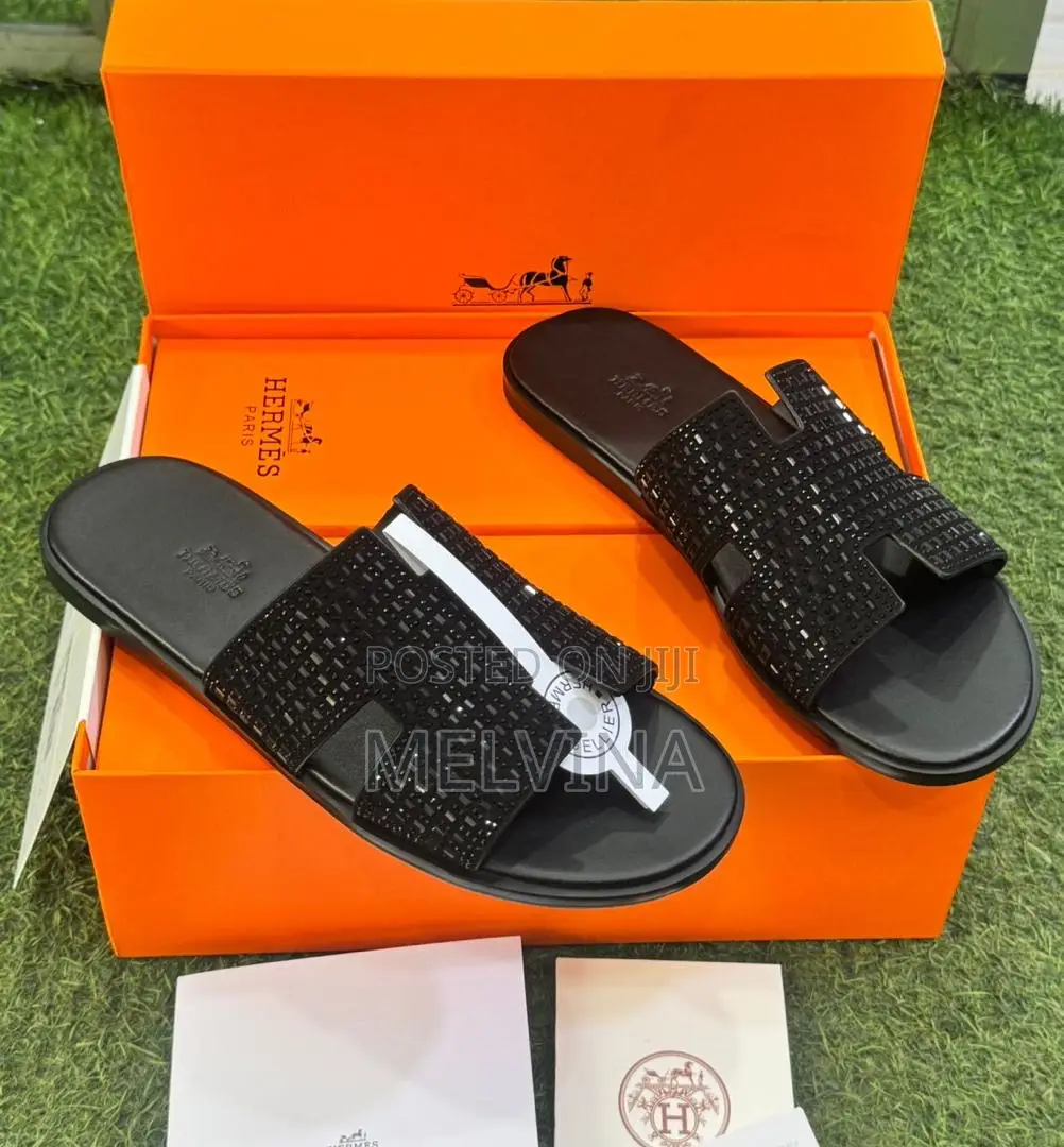 Menhermes Slides Available in Sizes