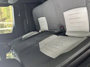 Toyota Tacoma SR5 Double Cab 5' Bed AT 2024 Black