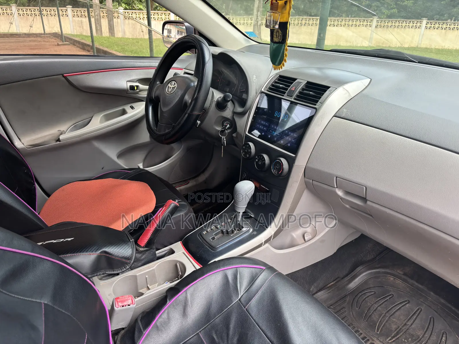 Toyota Corolla LE 4dr Sedan (1.8L 4cyl 4A) 2010 Gray