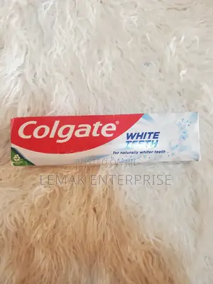 Colgate Toothpaste White Teeth 75ml