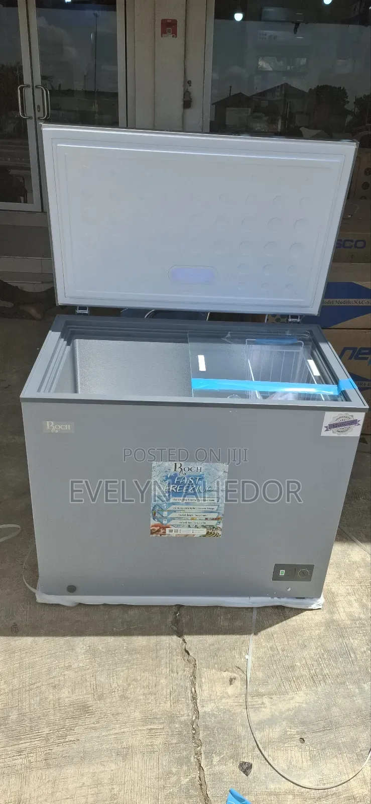 Roch Chest Freezer 251l Fresh in Box for Sale