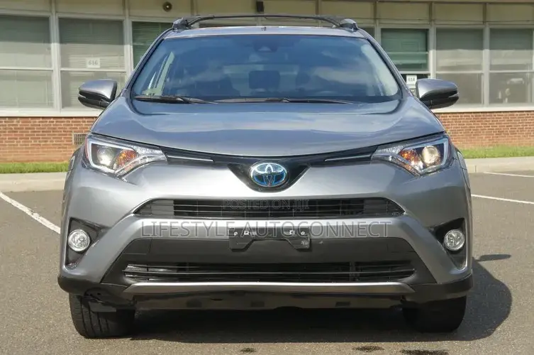 Toyota RAV4 2016 Silver