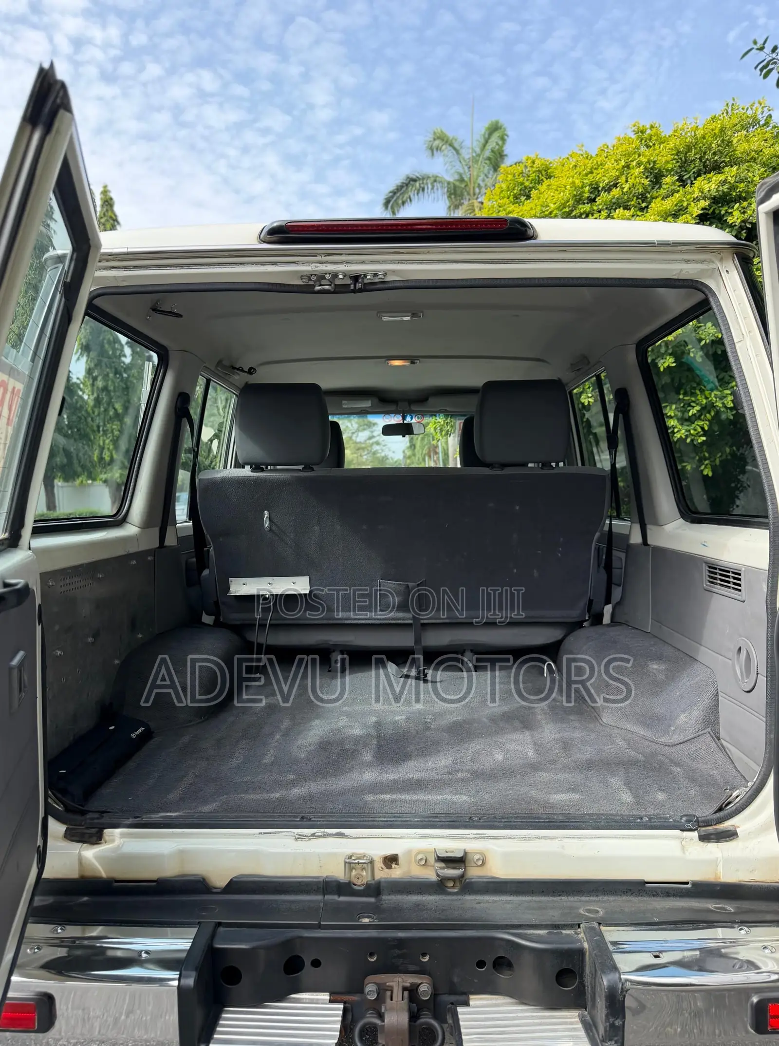 Toyota Land Cruiser 76 Series 2018 White