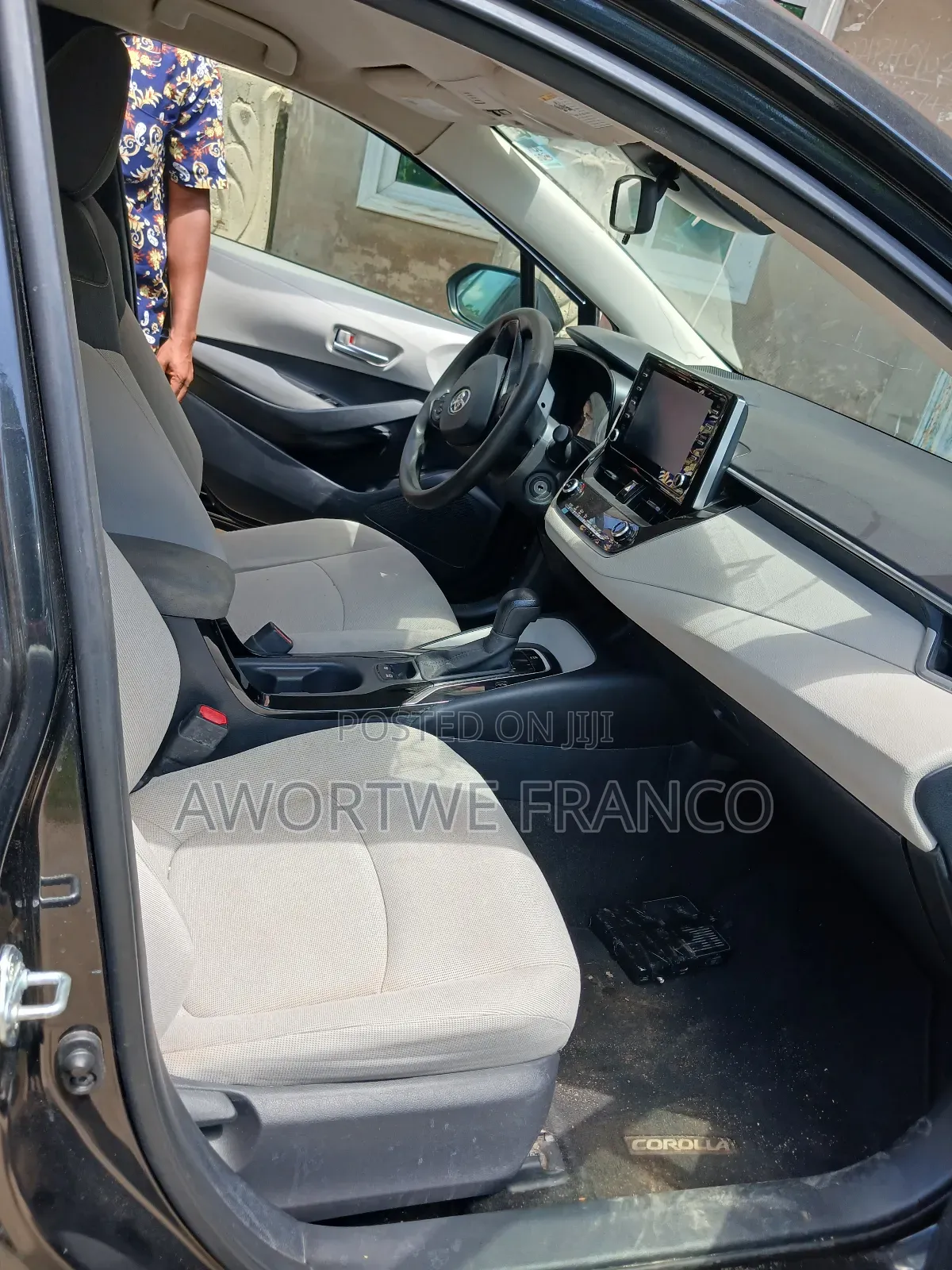 Toyota Corolla LE 2020 Black